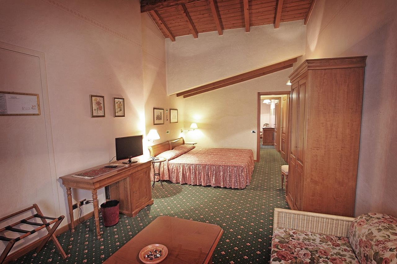 Hotel Faccioli Valeggio sul Mincio Exterior foto